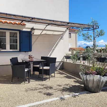 Apartament Celebrini