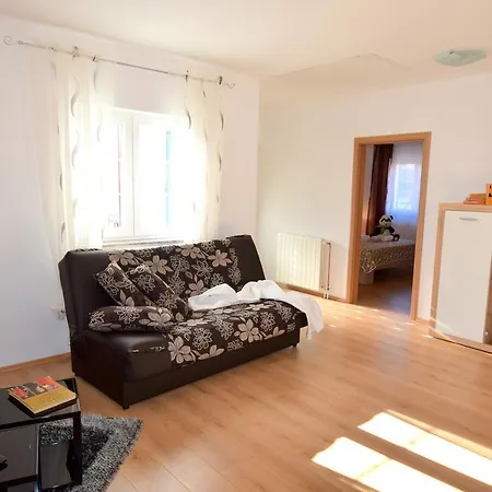 Celebrini Apartament *