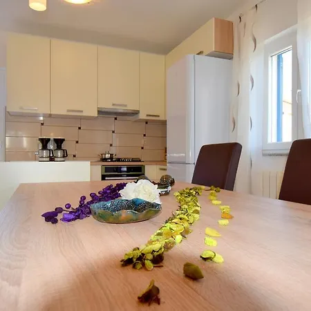 Celebrini Apartament *